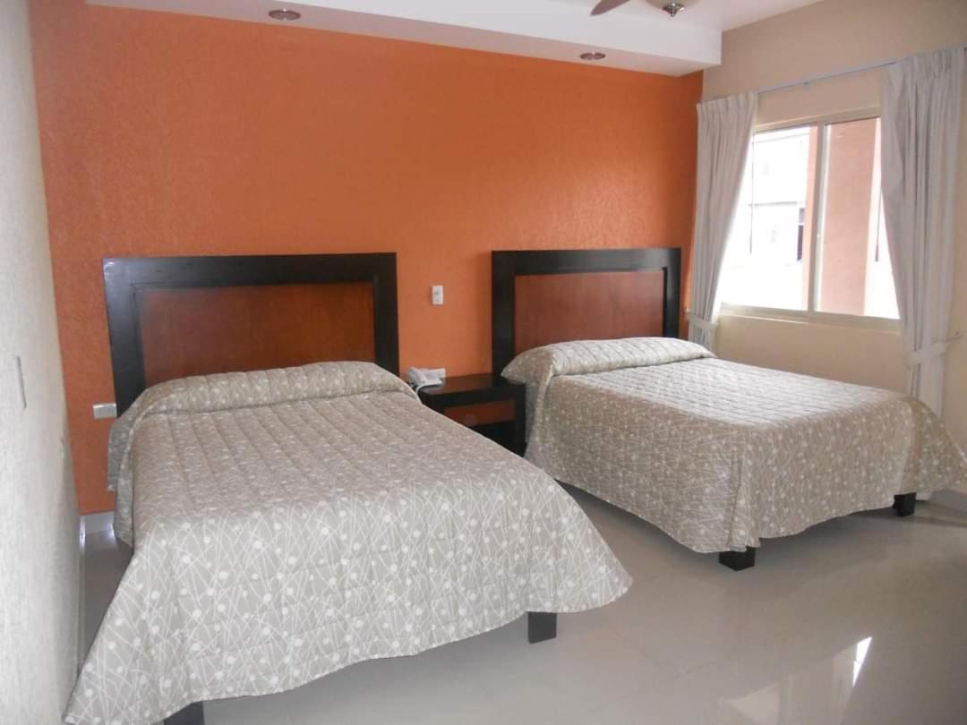 Hotel Los Vergeles Villa Hidalgo  Exterior photo